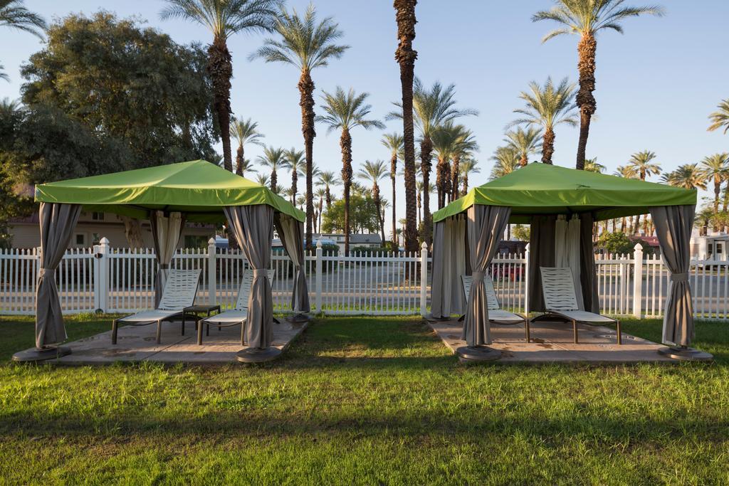 Palm Springs Camping Resort Cabin 3 Палм Десерт Экстерьер фото